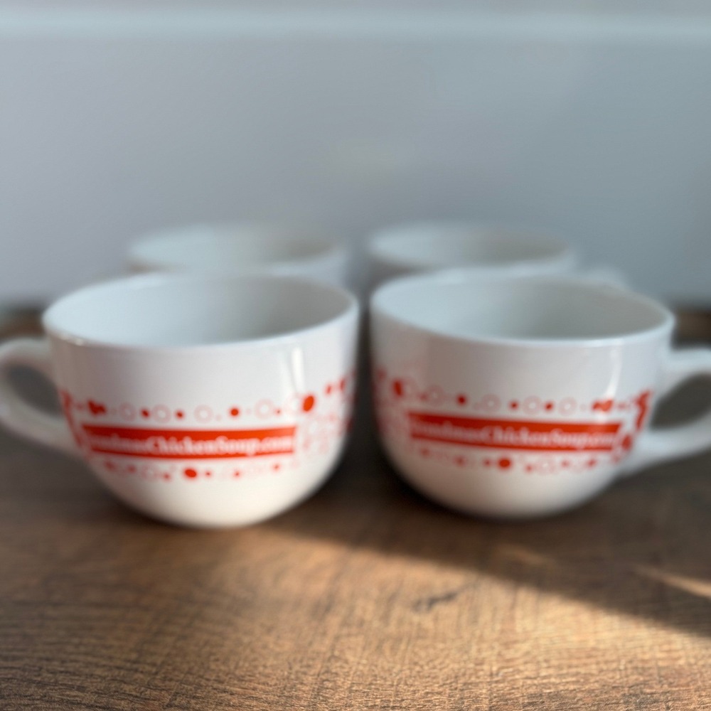 Set of 4 White Grandmas Chicken Soup Mugs‎ M-Ware China
